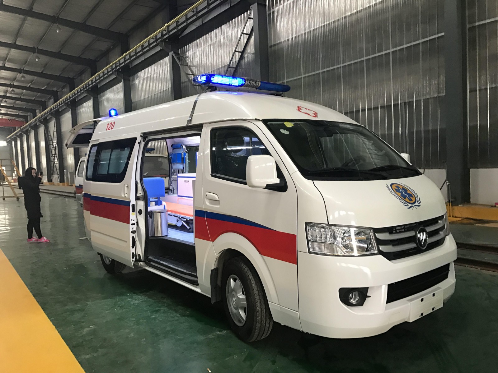 新安县救护车转院